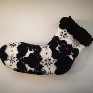 Muk Luks Black & White with Red Hearts Slipper Socks w/ Faux Sherpa Lining